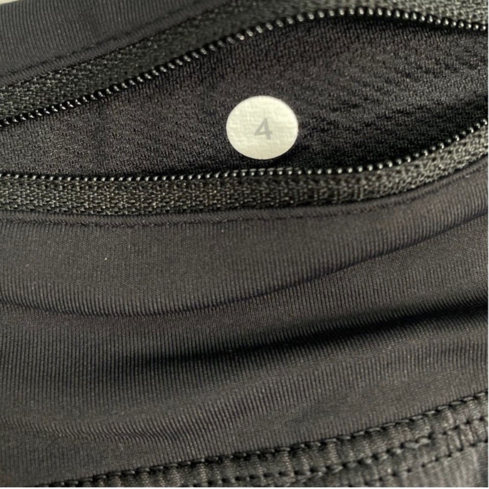 Lululemon Black Ruffle Speed Shorts - Picture 3 of 6